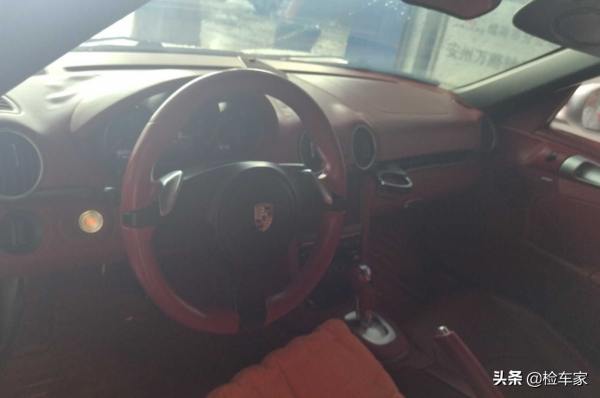 小姐姐再開十年也不過時!23萬買這輛11年出廠的boxster值嗎? 小姐姐再開十年也不過時!23萬買這輛11年出廠的boxster值嗎?