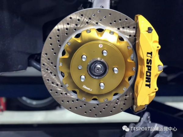 特斯拉Model Y升級TTSPORT前六後四雙卡鉗套裝