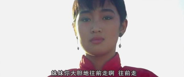 朱媛媛：32歲嫁13年初戀，47歲還是娛樂圈的一股清流