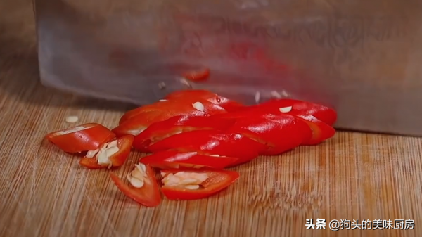 家人都愛吃的一道菜，成本不到5塊錢，味道鮮美，真的太香了