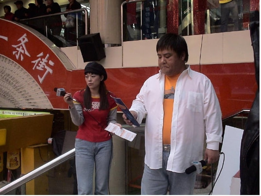 金學峰：昏迷不醒，險些成為植物人，老婆懷孕6個月不離不棄