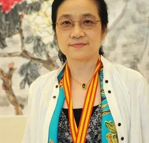 孫曉雲主席書法出現錯字，網友：我們欠蘇士澍一個道歉？