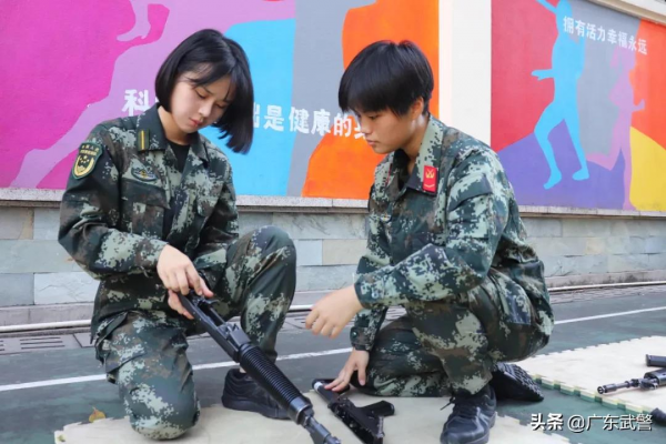 軍校女學員的“淬鍊”之旅，一起來體驗下