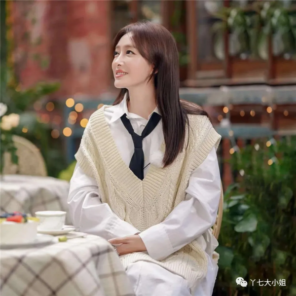 2021秋冬女裝流行趨勢之:學院風 2021秋冬女裝流行趨勢之:學院風