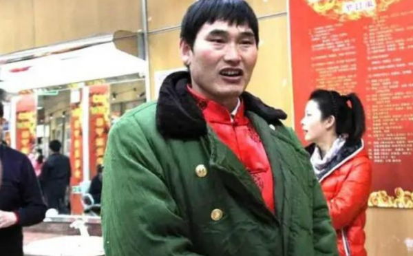 從“前呼後擁”到“寥寥數人”,縣城演出走穴的明星,真的慘嗎? 從“前呼後擁”到“寥寥數人”,縣城演出走穴的明星,真的慘嗎?