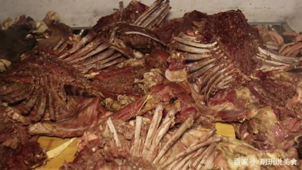 河南四兄弟合夥賣小吃，30年沒分家一天賣40只，過年要賣200只