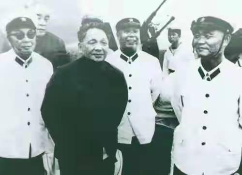 1982年杜義德退居二線後，向組織上提一請求，鄧公：你不要湊熱鬧