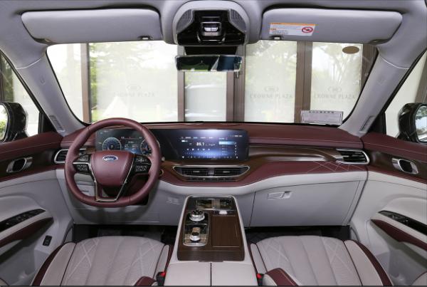 滿足全家人駕駛需求,最高配7座,福特領裕實力解析! 滿足全家人駕駛需求,最高配7座,福特領裕實力解析!