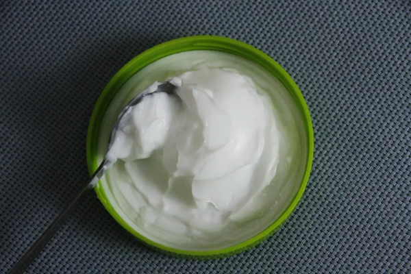 超多醫生推薦的絲塔芙大白罐，對溼疹真的有用嗎？