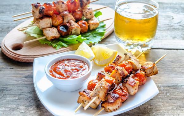 一天三頓小燒烤？愛吃烤串的小姐妹，你研究過它們的熱量沒？