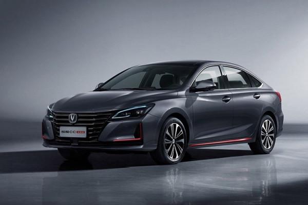 前臉變化大，動力小幅提升，新款長安銳程CC實車曝光