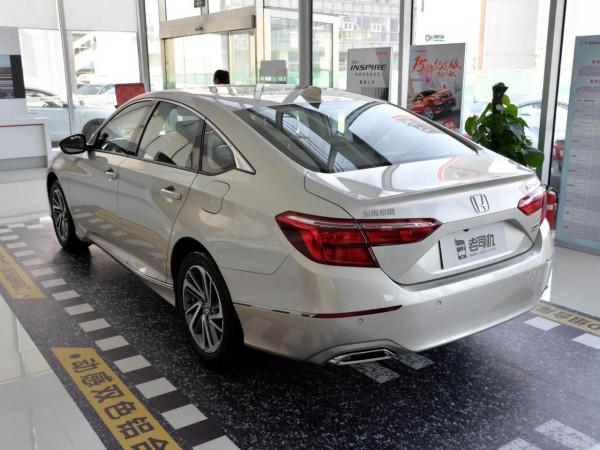 6L油耗經濟實惠,日系三廂B級車,實拍INSPIRE 6L油耗經濟實惠,日系三廂B級車,實拍INSPIRE