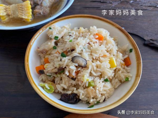 我家高中生最饞這道懶人燜飯，飯菜一鍋出，營養又好吃，做法簡單