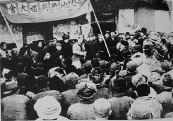 戴笠的得意門生,打入延安內部加入共產黨,謀劃刺殺毛主席 戴笠的得意門生,打入延安內部加入共產黨,謀劃刺殺毛主席