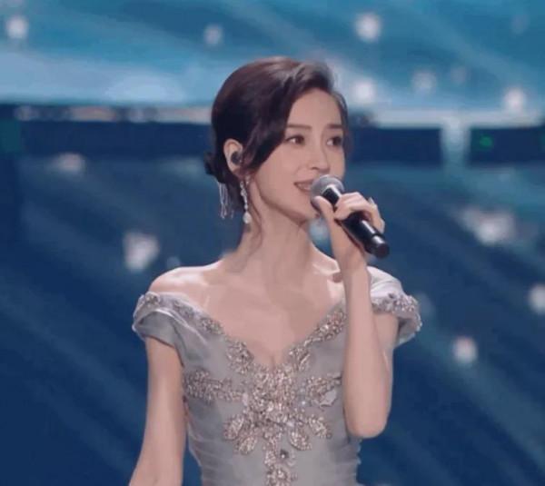 4大衛視跨年高光時刻：楊紫把收視拉至3.0%，張藝興出來收視大漲