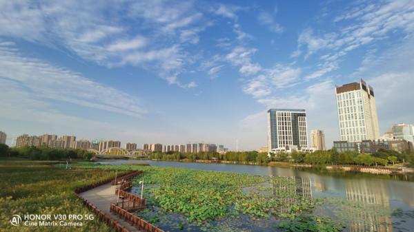 日常生活影像記錄，榮耀V30 Pro鏡頭裡的藍天