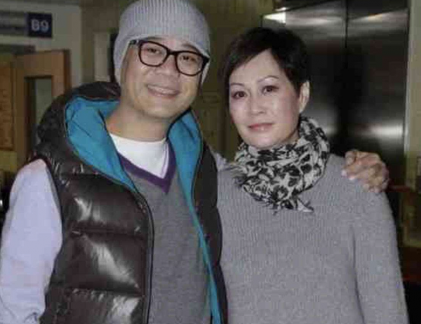 10個明星家庭過聖誕：有人發全家福曬孩子，有人曬聖誕樹曝光豪宅