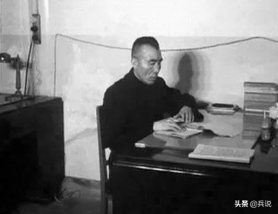 59年首批特赦戰犯,10個高官各有理由,為何偏偏不放範漢傑 59年首批特赦戰犯,10個高官各有理由,為何偏偏不放範漢傑