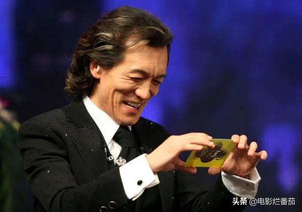 這些年離世的央視主播，兩名出意外，5位患癌逝世，最年輕僅33歲