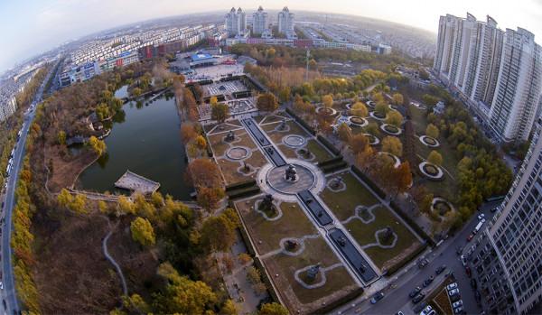 秋 韻 賦----《蝶變回天》北京天通苑靚麗美景拍不完（18）