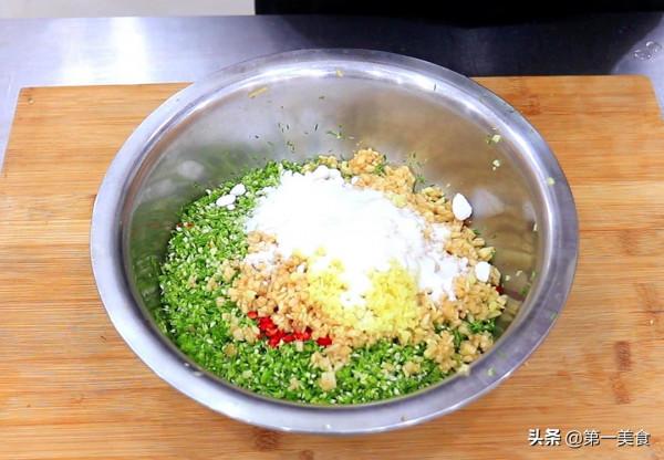 醃韭花只放食鹽是大錯,多加一樣,清脆入味無苦澀,久放不變質 醃韭花只放食鹽是大錯,多加一樣,清脆入味無苦澀,久放不變質