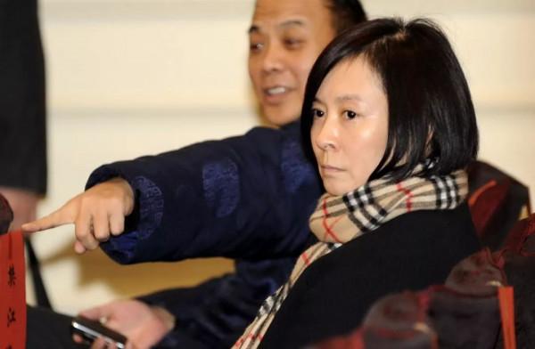 勾上董子健硬抗王京花，16歲就闖社會的孫怡，詮釋啥叫“上位”