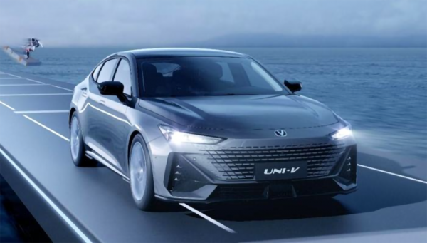 2022燃油車不好賣了？但這幾款全是熱點