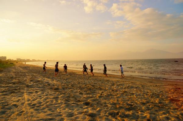 國藥育兒知識小課堂：假期計劃去海邊玩 試試這些親子游戲