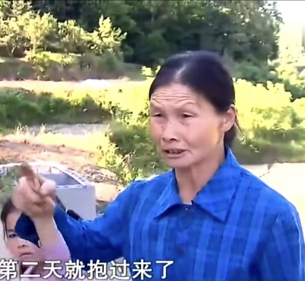 女知青在農村生下兒女後返城,從此杳無音信,如今兒子想找母親 女知青在農村生下兒女後返城,從此杳無音信,如今兒子想找母親