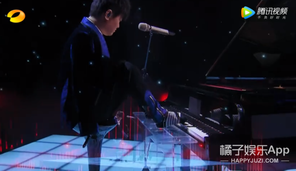 還記得《中國達人秀》的冠軍劉偉嗎？還和童瑤演了電影？