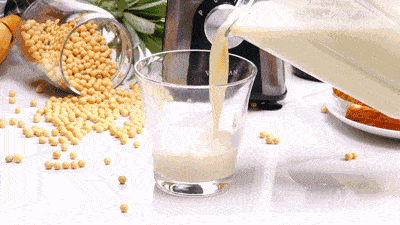 豆漿、豆腐裡的“植物雌激素”,能緩解更年期症狀嗎? 豆漿、豆腐裡的“植物雌激素”,能緩解更年期症狀嗎?