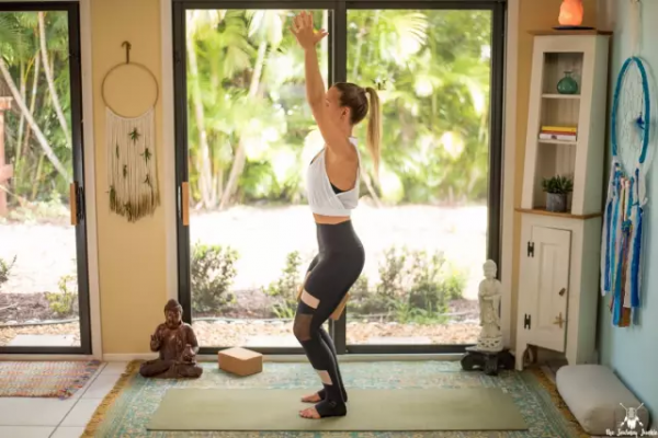 膝蓋痛怎麼練瑜伽？這 4 個部位尤其要加強練習