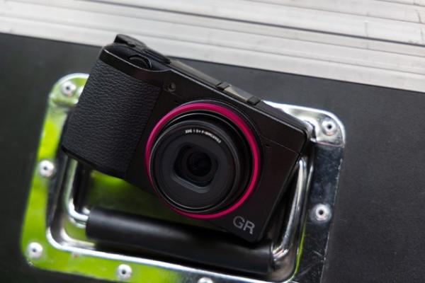 比iPhone 13還難搶到 理光GR IIIx相機評測