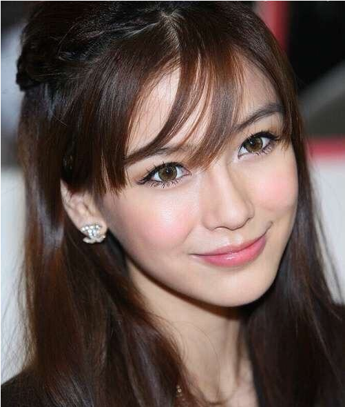 小臉女星的天下！這12個漫畫臉巔峰PK，大眼睛巴掌臉一個比一個美