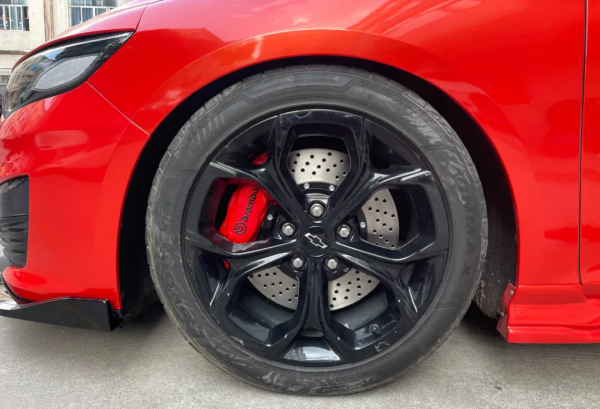 卡鉗安裝案例 | 19款雪佛蘭邁銳寶升級佈雷博F50四活塞卡鉗