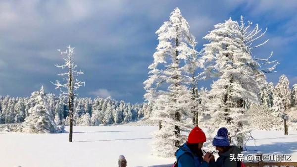 瓦屋山的天空藍和落日輝,你值得擁有! 瓦屋山的天空藍和落日輝,你值得擁有!