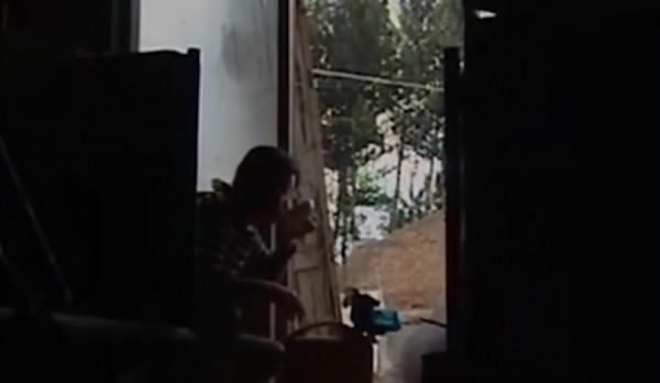 1990年,東北40歲婦女喝汽油喝農藥成癮,持續了10年,身體情況如何?