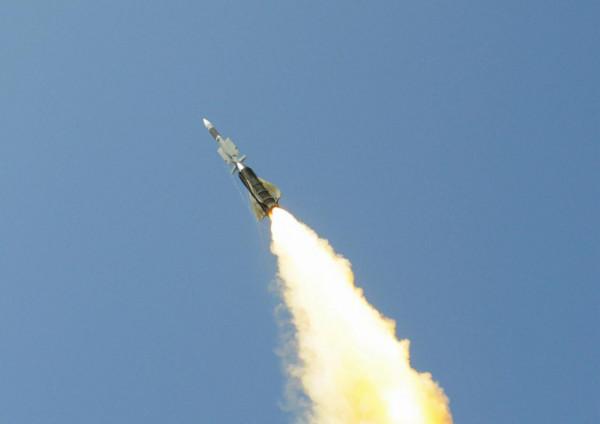 從法國海軍防空和反艦作戰角度，精確分析中法防空和反艦作戰攻防