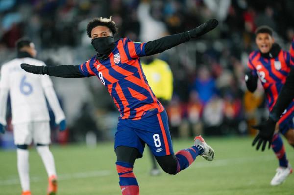 3-0！美國拒絕爆冷，雙殺小組墊底球隊，一隻腳晉級世界盃