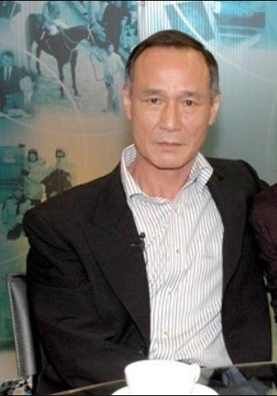 4位演“大佬”的香港演員，有人本色出演，有人全靠演技