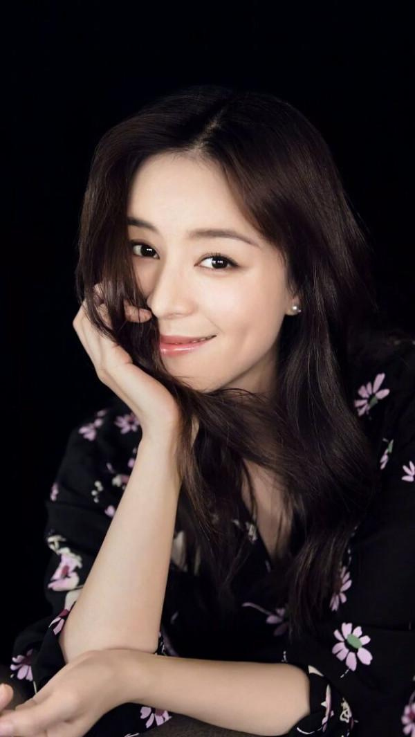 絕了！這九個酒窩女星無人爭鋒，一顰一笑都超甜，整不出的靈動