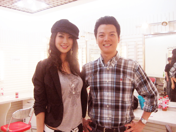 任魯豫：砸碎鐵飯碗闖央視，父親離世成了他永遠的心痛和遺憾