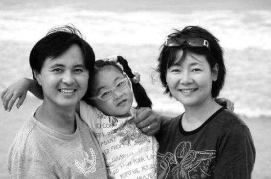 《大染坊》18年過去，演員大變樣，女主被遺忘，龍套成娛樂圈頂流