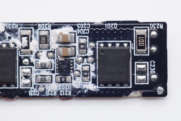 華碩最強遊戲本標配300W電源,內建4顆氮化鎵,內部結構揭曉 華碩最強遊戲本標配300W電源,內建4顆氮化鎵,內部結構揭曉