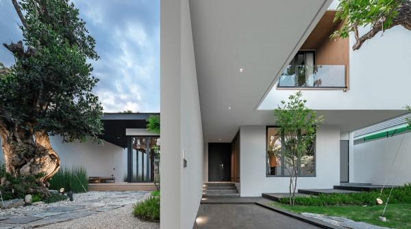 終於知道富豪青睞的獨棟別墅長啥樣了，這套古色古香，媲美四合院