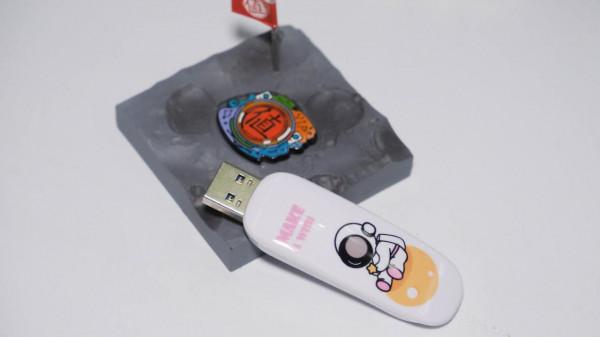 集可愛與效能一身，臺電 萌趣宇航員系列隨身碟 簡評