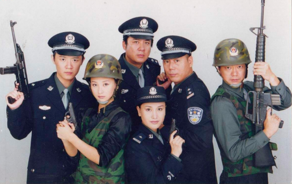 王挺：半路做演員，被批演技不成熟，今在《夜&CenterDot;花火》中演男一號