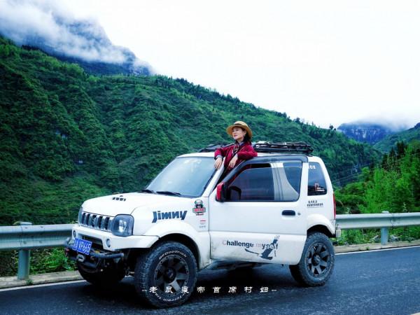 重慶網紅瀑布“馬尿水”，落差300米，國內能排第幾？