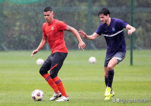 魯能6連勝被終結,面對天津上3外援也沒用,爭冠郝偉還是太嫩 魯能6連勝被終結,面對天津上3外援也沒用,爭冠郝偉還是太嫩