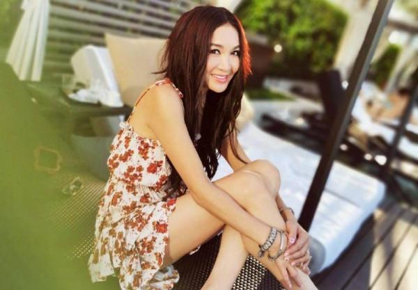 嫁入豪門不生娃,36歲靠“蘇妲己”翻紅,如今美麗依舊 嫁入豪門不生娃,36歲靠“蘇妲己”翻紅,如今美麗依舊